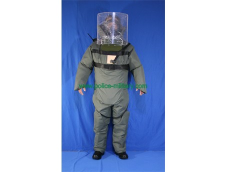 CB10606 EOD Suit