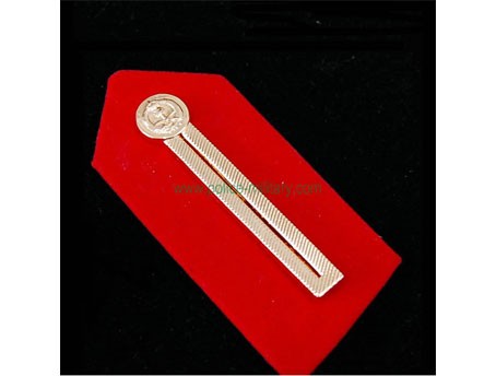 CB40608 & CB40609 Collar badge